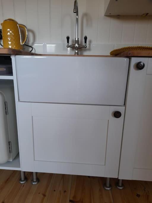 Apartmán Dinky'S Den Coverack Exteriér fotografie